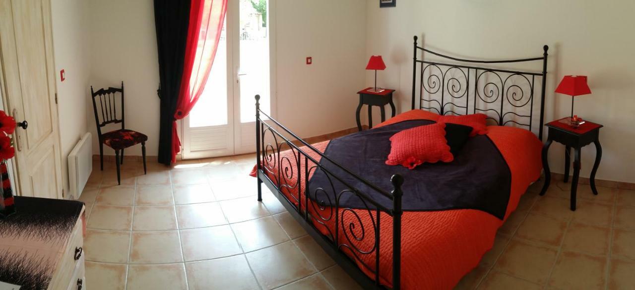 Les Galines Otel Rians  Dış mekan fotoğraf